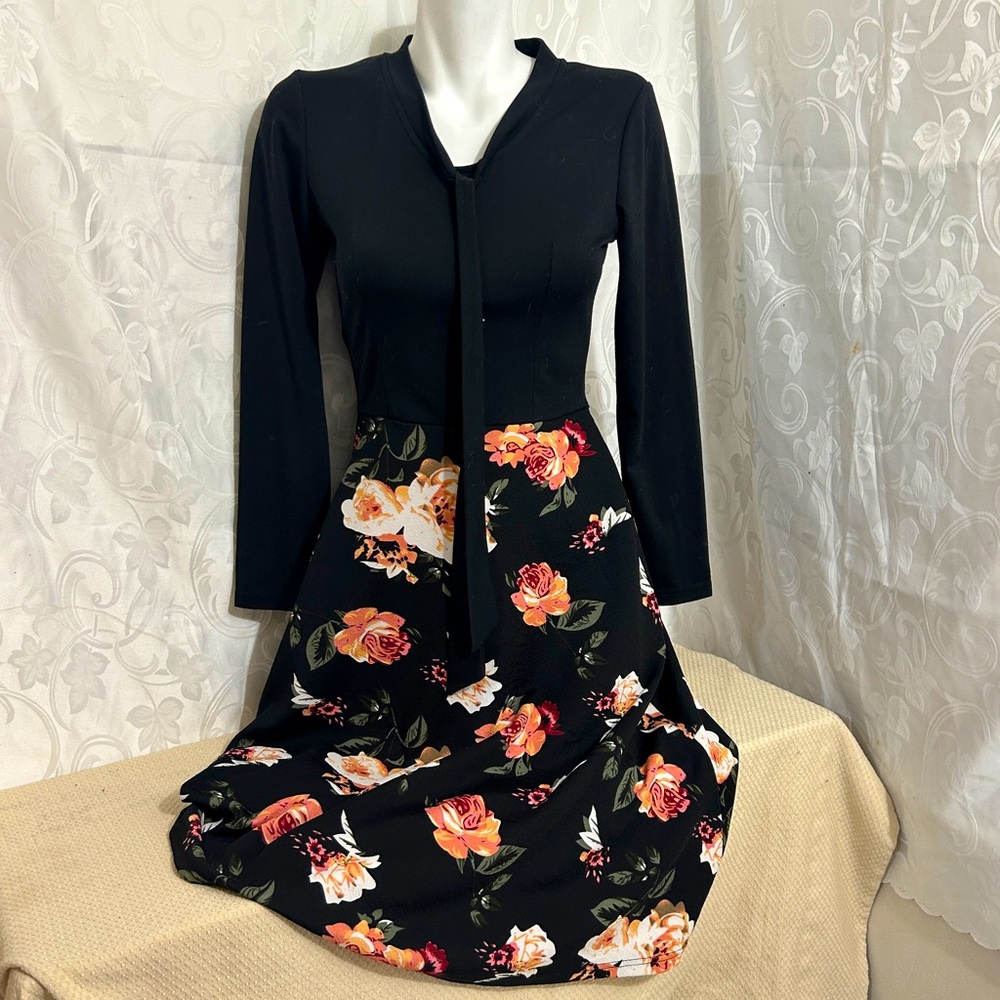 Black Retro Vintage Pink Floral Long Sleeved A-Line Midi Dress